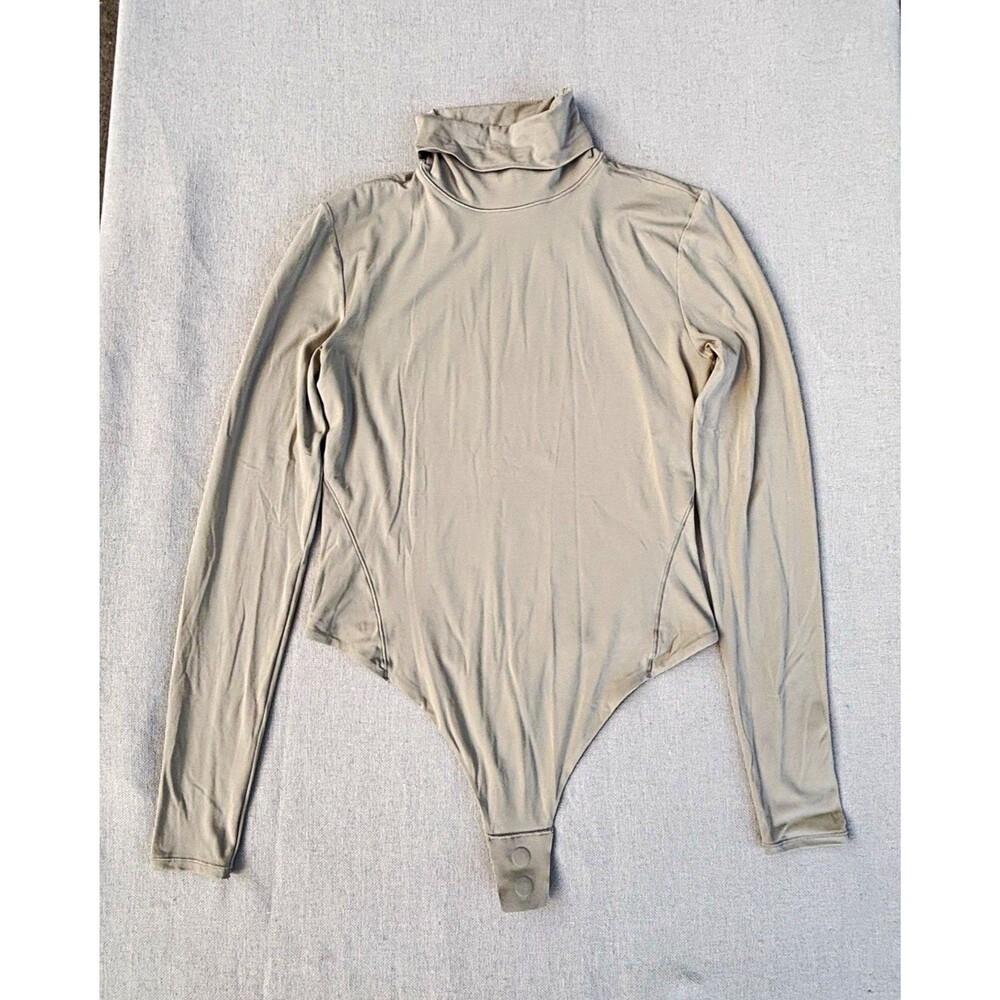 lululemon Women’s Beige Long Sleeve High Neck Bodysuit Logo Stretch Size M
